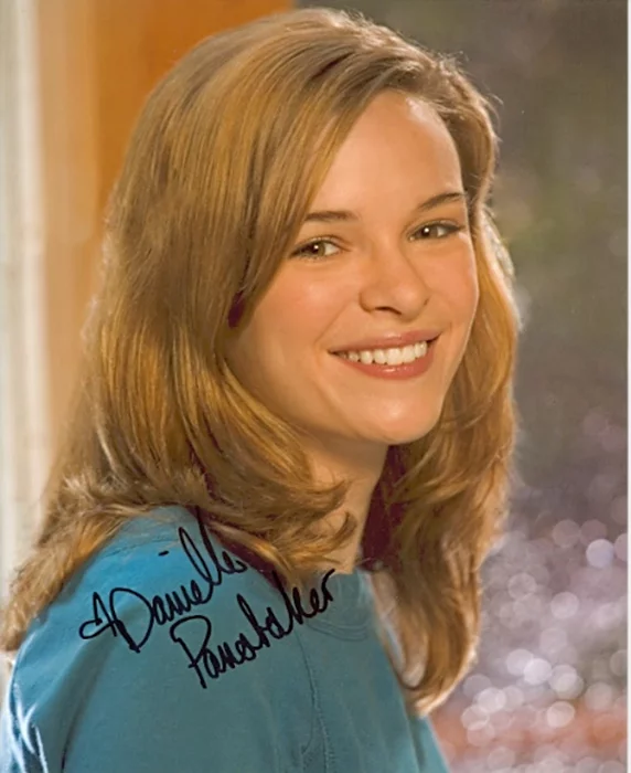 Danielle Panabaker autograph