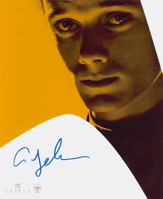 Anton Yelchin autograph