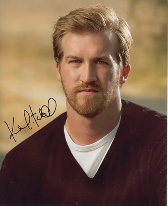 Kenneth Mitchell autograph