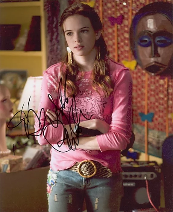Danielle Panabaker autograph