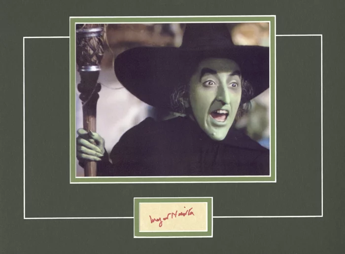 Margaret Hamilton autograph