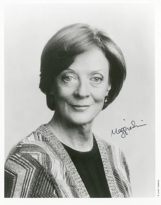 Maggie Smith autograph