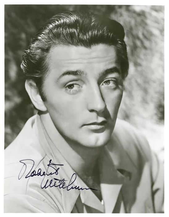 Robert Mitchum autograph
