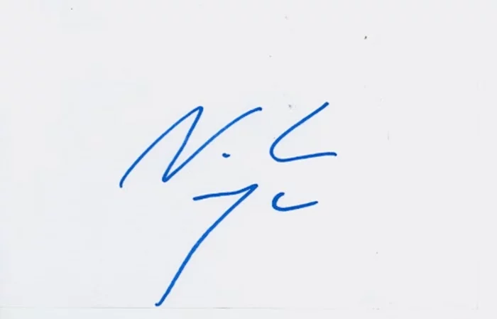 Noah Wyle autograph