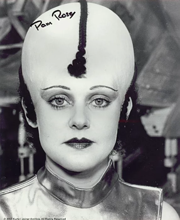 Pam Rose autograph