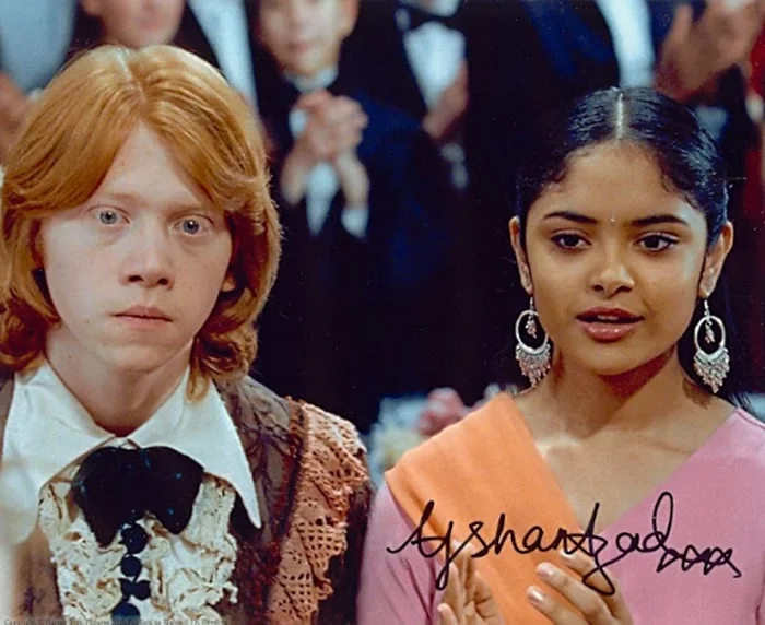 Afshan Azad autograph