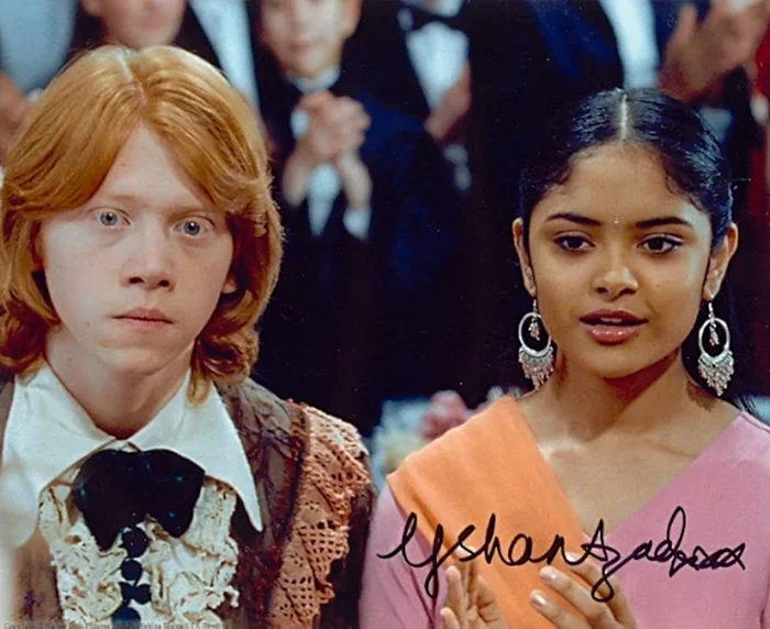 Afshan Azad autograph