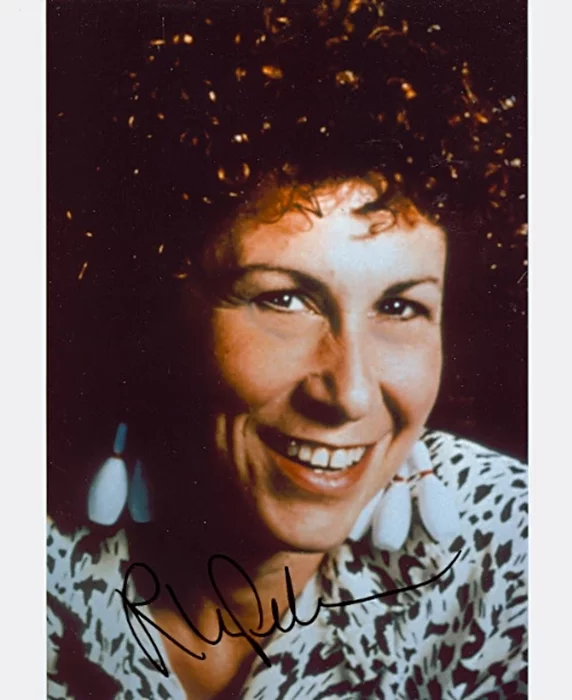 Rhea Perlman autograph