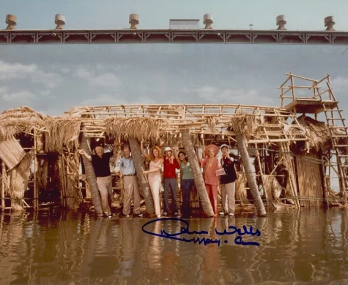 Dawn Wells autograph
