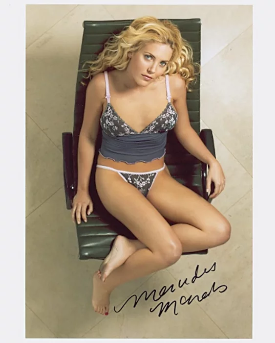 Mercedes McNab autograph