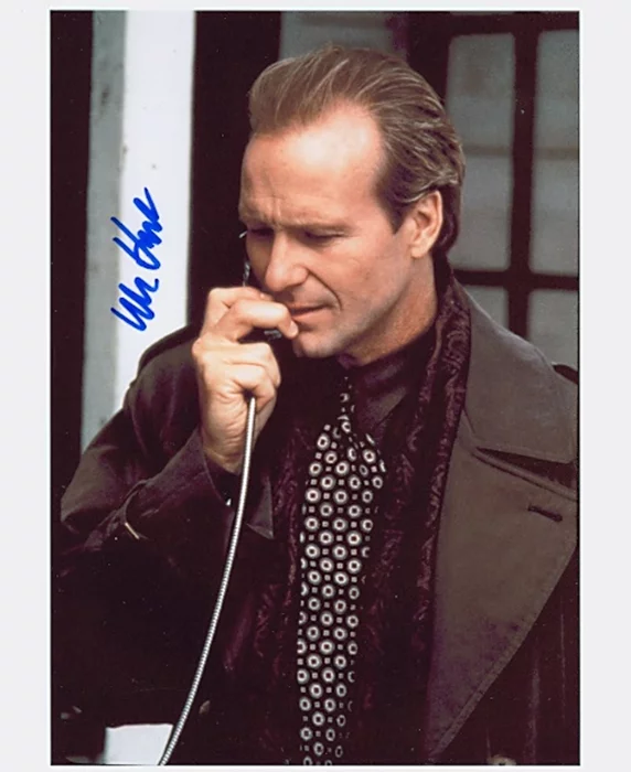 William Hurt autograph
