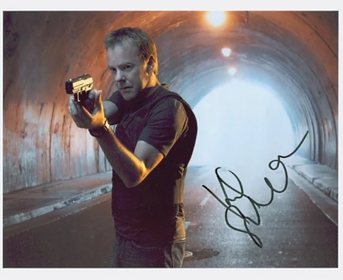 Kiefer Sutherland autograph