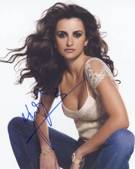 Penelope Cruz autograph
