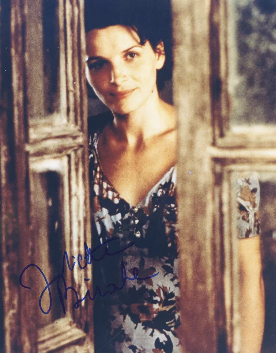 Juliette Binoche autograph