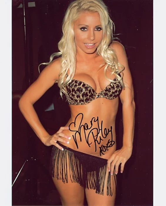Mary Riley autograph