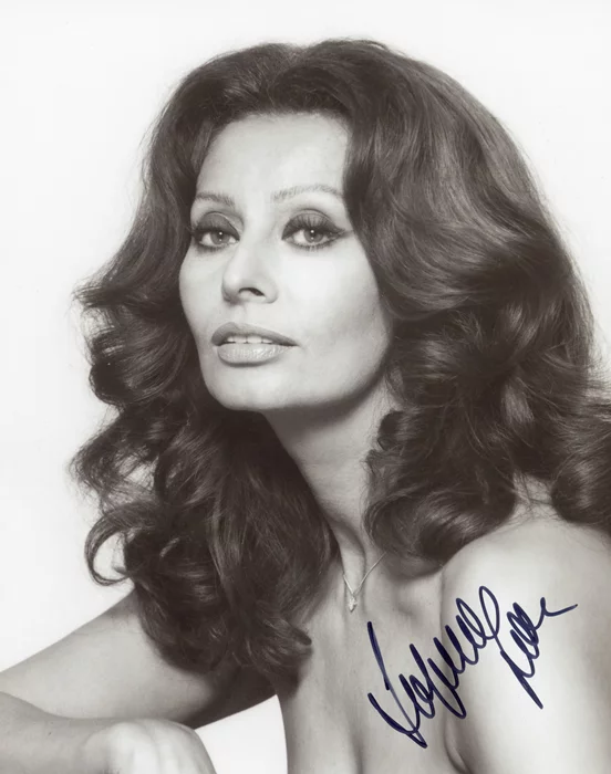 Sophia Loren autograph