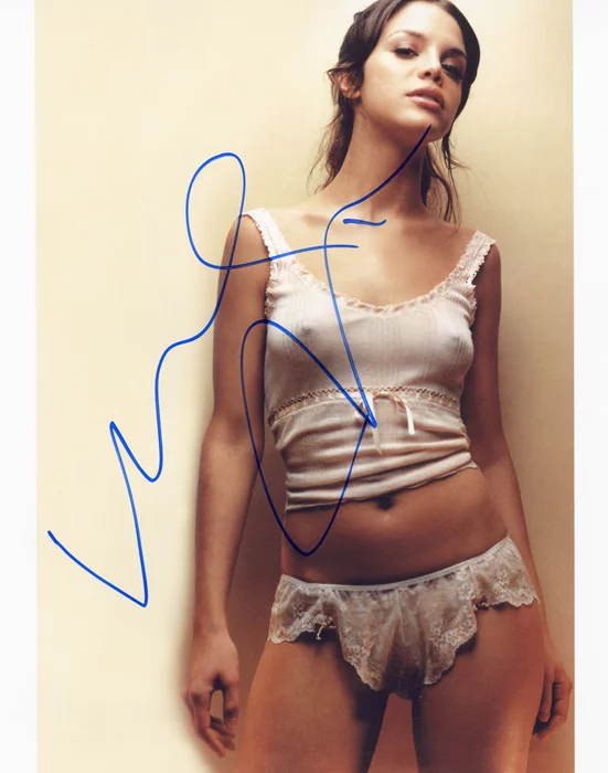 Vanessa Ferlito autograph
