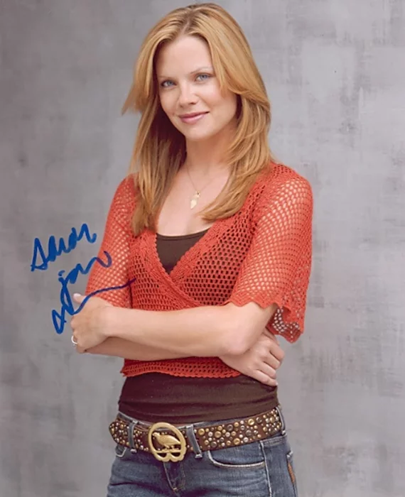 Sarah Jane Morris autograph