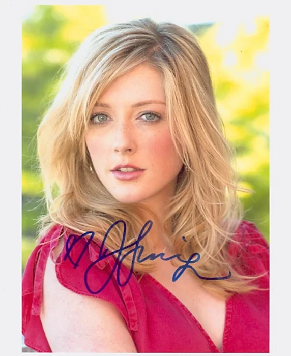 Jennifer Finnigan autograph