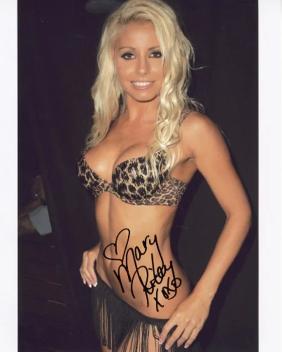 Mary Riley autograph