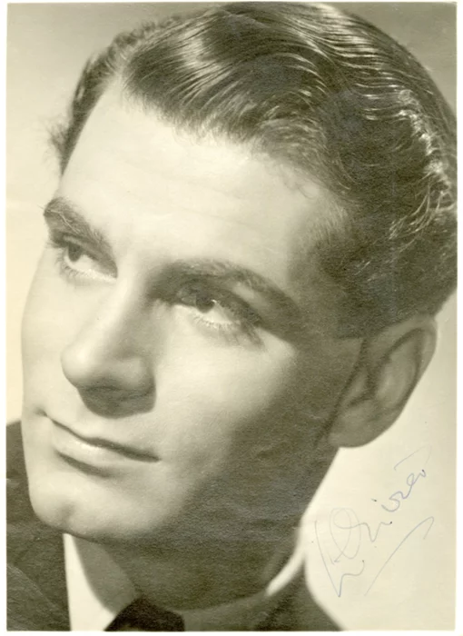 Laurence Olivier autograph