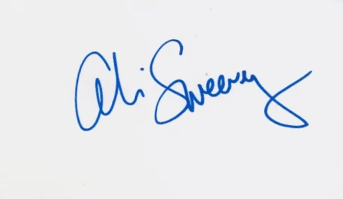 Alison Sweeney autograph