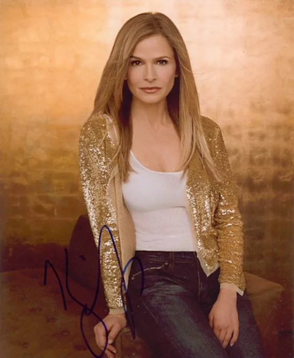 Kyra Sedgwick autograph
