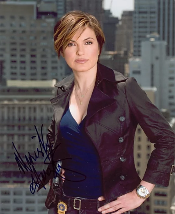 Mariska Hargitay autograph