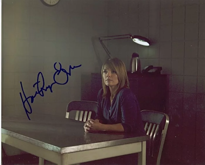 Kathryn Erbe autograph
