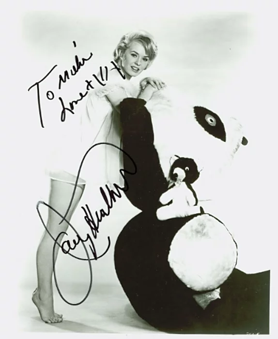Joey Heatherton autograph