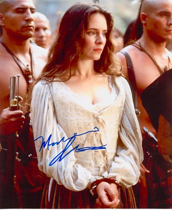 Madeline Stowe autograph