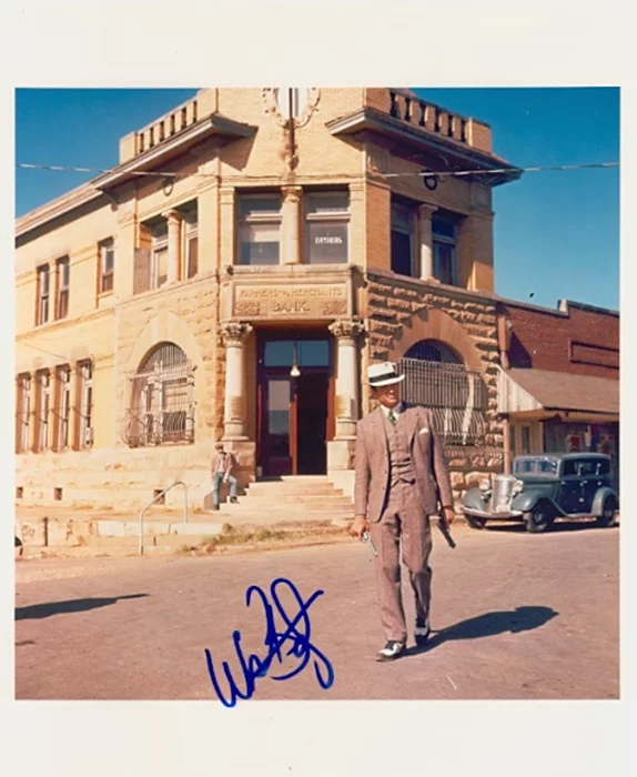 Warren Beatty autograph