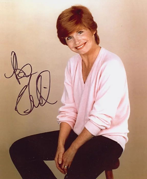 Bonnie Franklin autograph