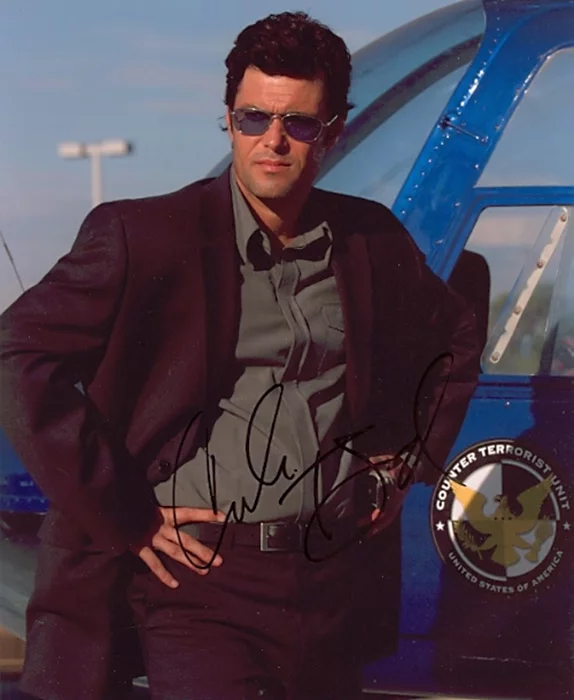 Carlos Bernard autograph
