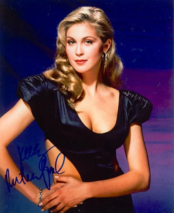 Kelly Rutherford autograph