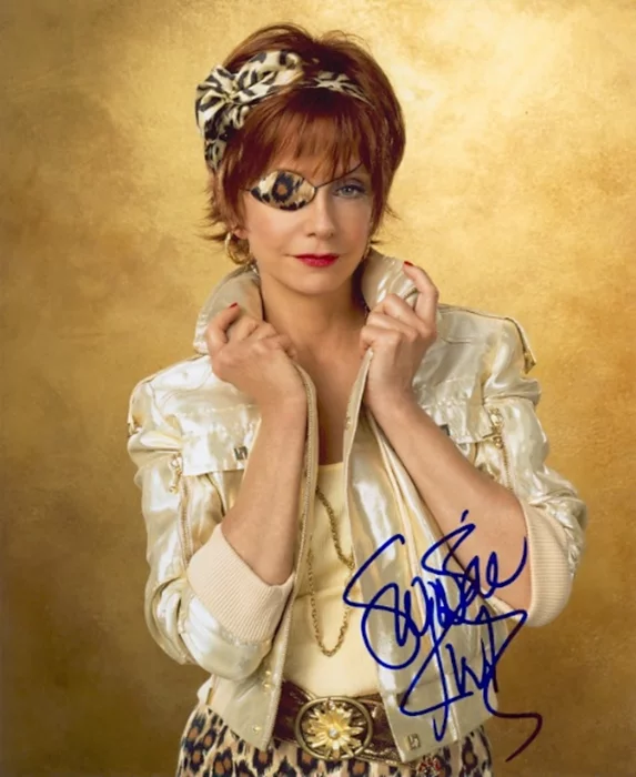 Swoosie Kurtz autograph