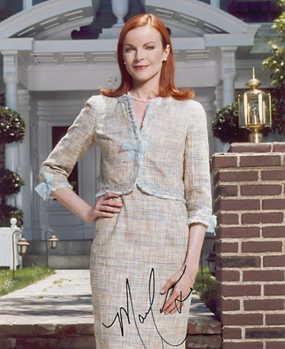 Marcia Cross autograph
