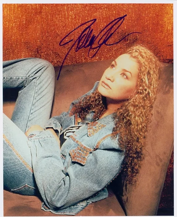 Joan Osborne autograph