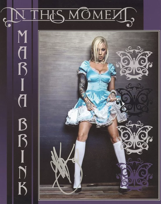 Maria Brink autograph