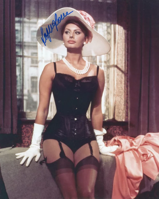 Sophia Loren autograph