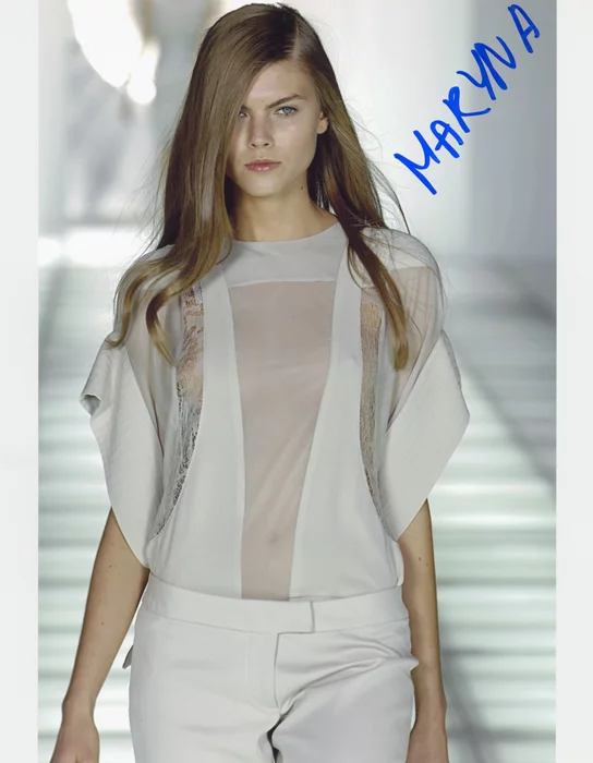 Maryna Linchuk autograph