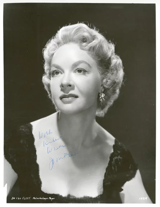 Jo Van Fleet autograph