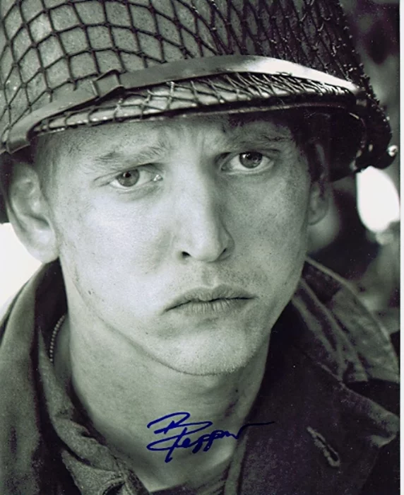Barry Pepper autograph