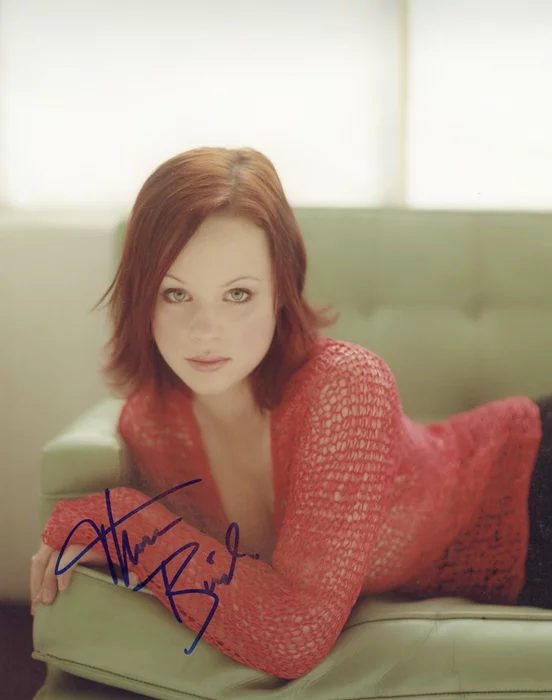 Thora Birch autograph