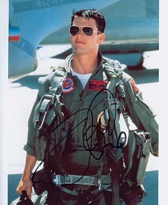 Tom Cruise autograph