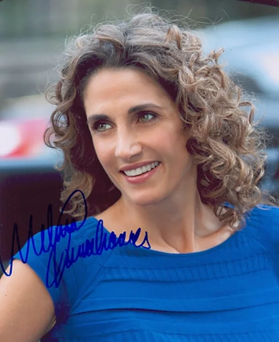 Melina Kanakaredes autograph
