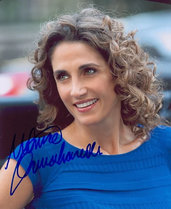 Melina Kanakaredes autograph