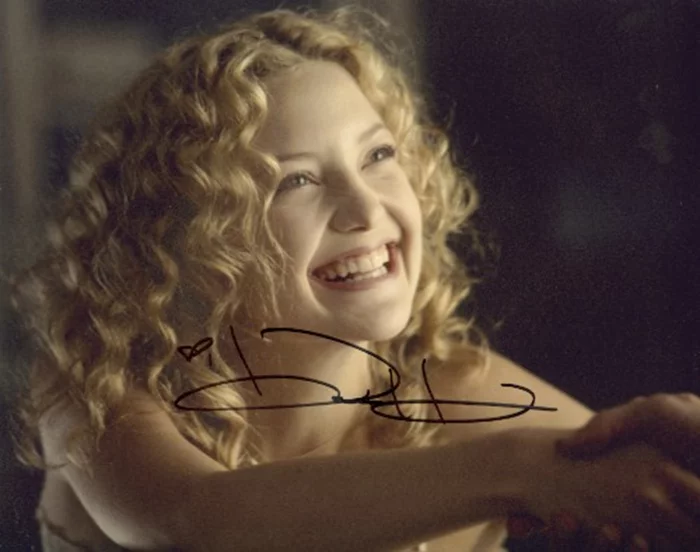 Kate Hudson autograph