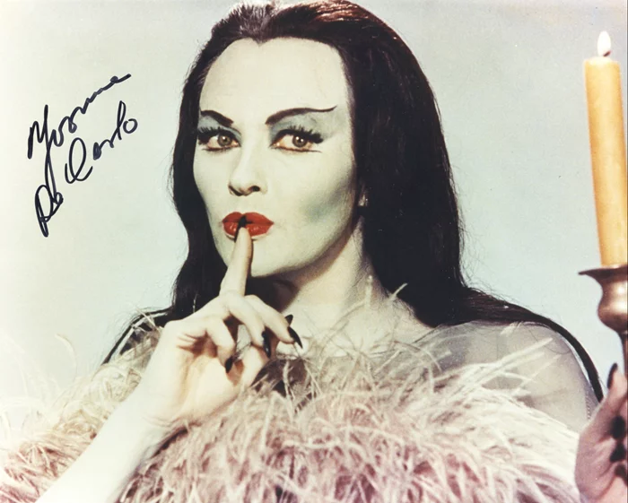 Yvonne DeCarlo autograph