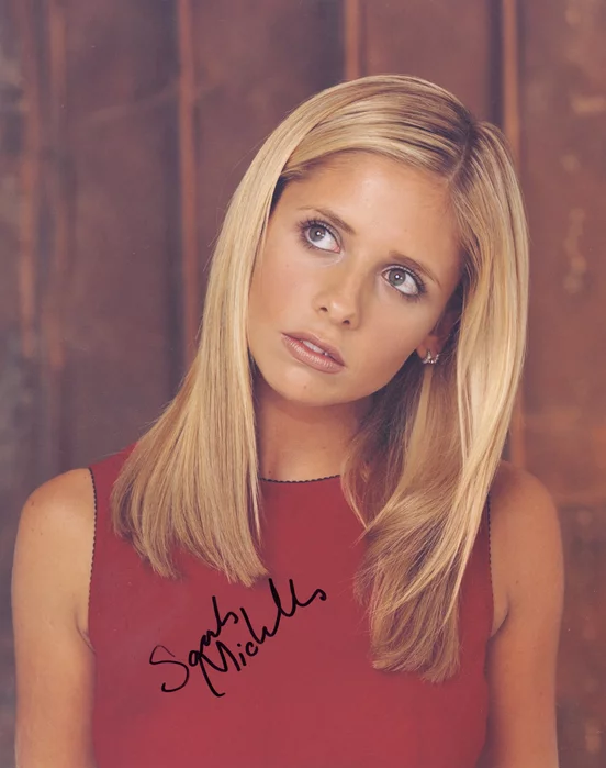 Sarah Michelle Gellar autograph